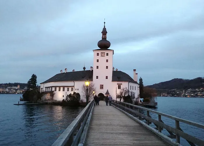 Blockhaus - Zwergenhaeusl Грюнау-им-Альмталь